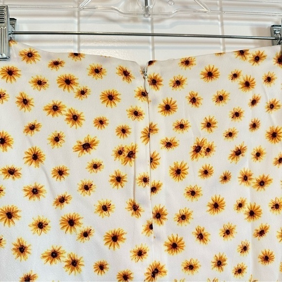 NWT WeWoreWhat mini slip skirt in daisy print women XS - Picture 9 of 11